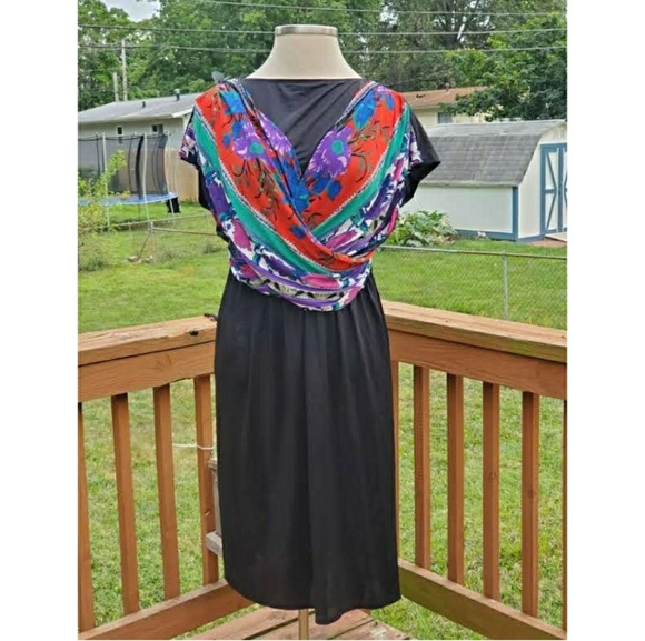 💥BLACK FRIDAY BOGO FREE EVERYTHING 💥Silky Scarf Print Disco Wrap Dress - Picture 1 of 5